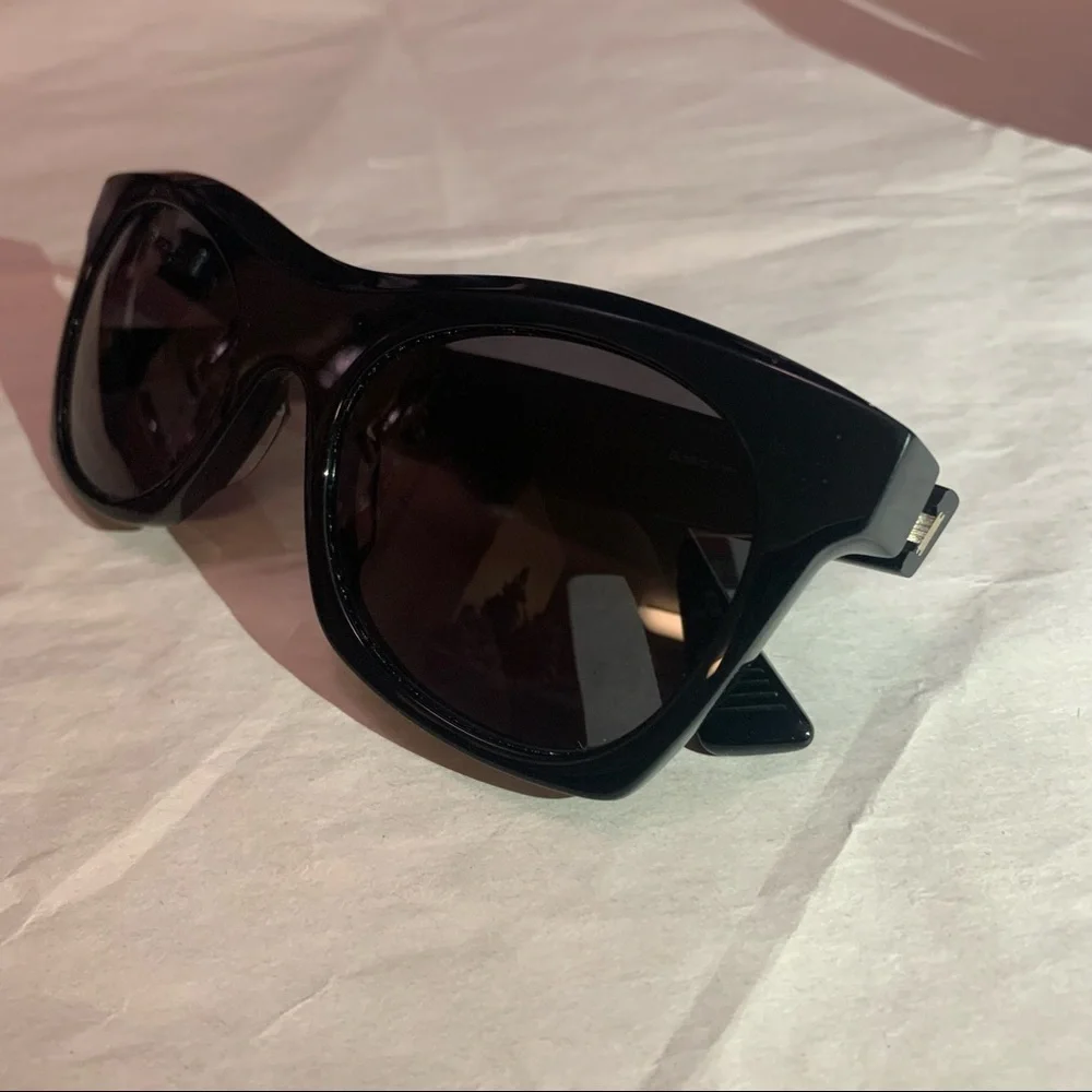 Bottega veneta sunglasses